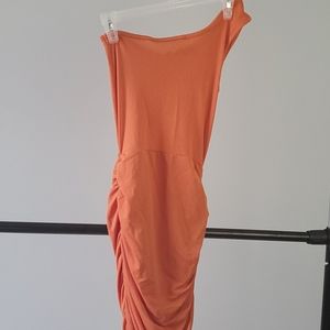 Slinky one shoulder Runched dress